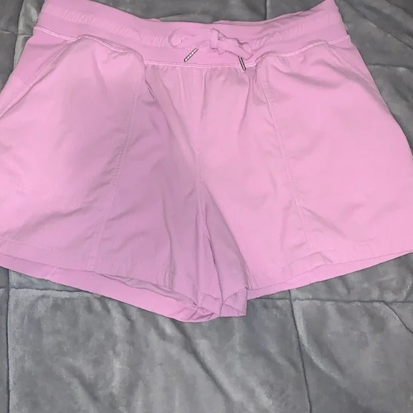 Lululemon dance studio high rise short size 12 pink - Picture 12 of 14